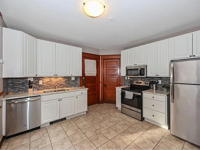 3061 N Cramer St — Photo 8