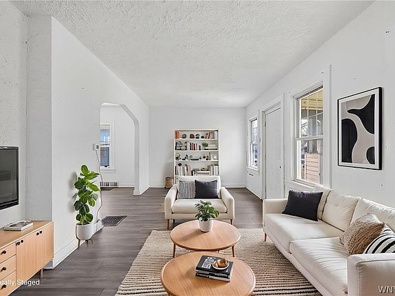 5th image of 47 Birch Pl