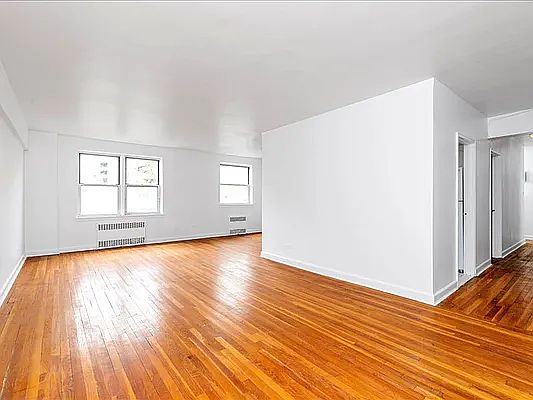 4th image of 162-21 Powells Cove Blvd #4F