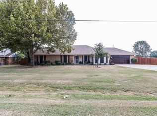 118 Ridge Crest Dr, Red Oak, TX 75154