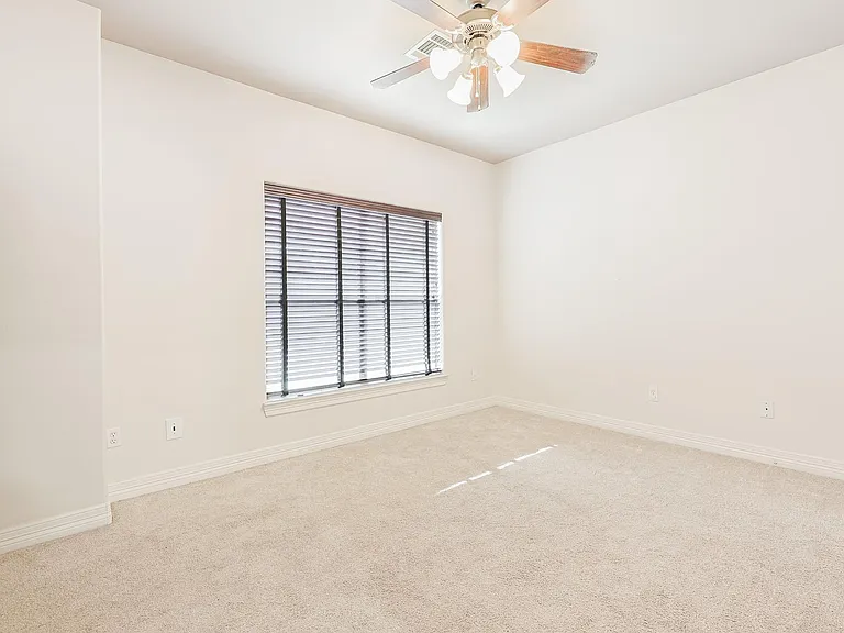 2540 Prospect St #C — Photo 24