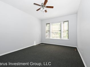 122 E 44th St #2, Chicago, IL 60653