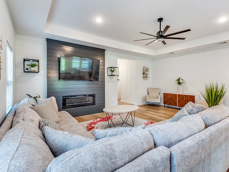 2830 S Marsalis Ave — Photo 8