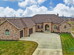 7680 Eagle Dr, Findlay, OH 45840