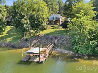 105 Mountain Aire Dr, Stony Point, NC 28678