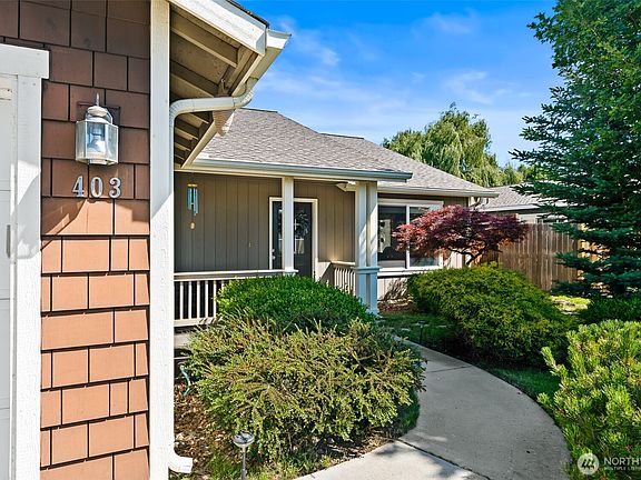 3rd image of 403 E Kristen Avenue