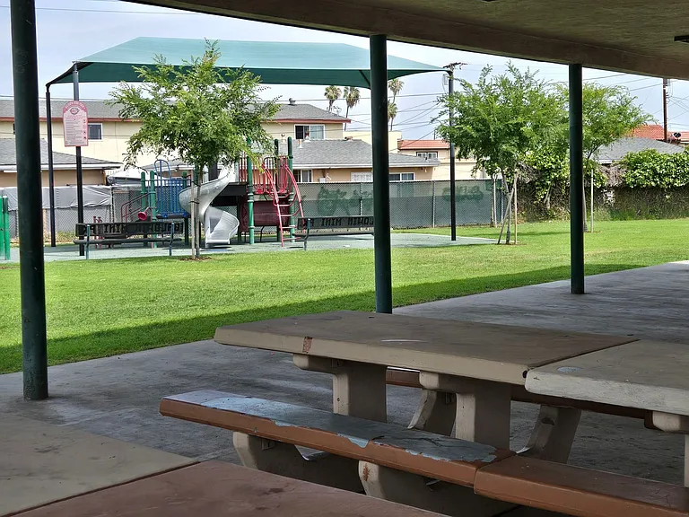 Baldwin Apartments — Photo 24