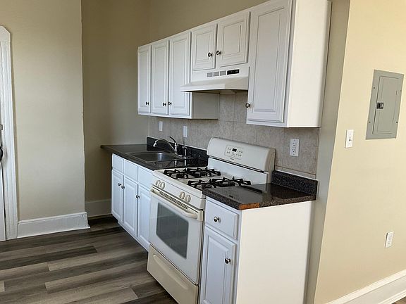 3rd image of 5201 Cedar Ave Floor 3