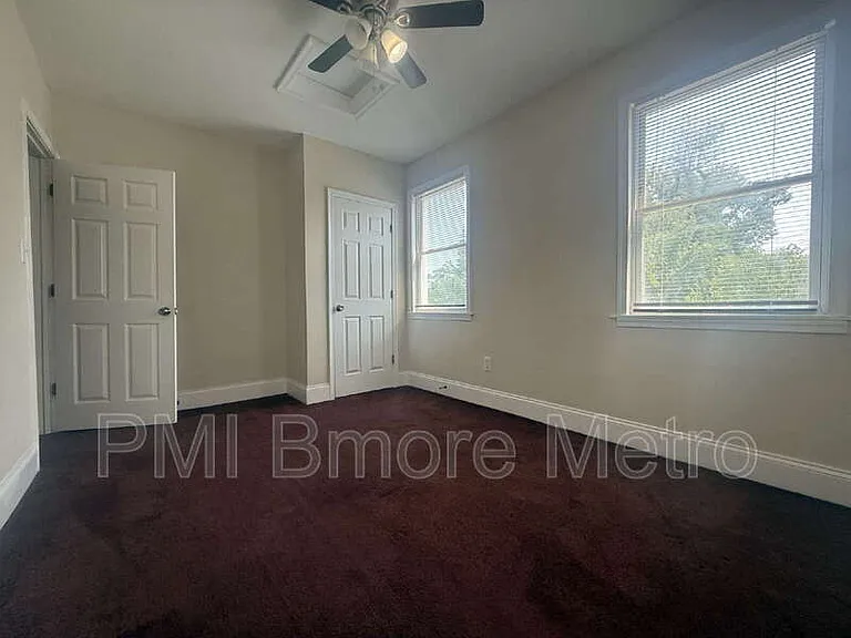 519 E Cold Spring Ln — Photo 9