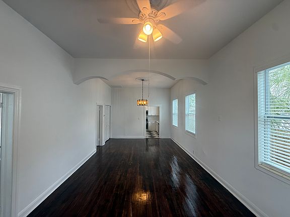 3rd image of 2308 W Ivy St