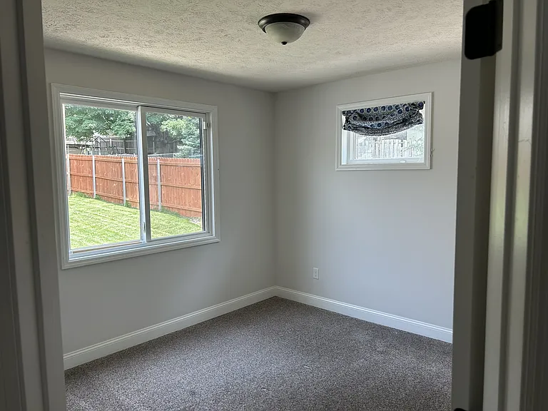 6636 Pinkney St — Photo 16