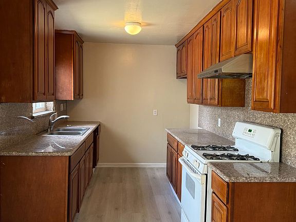 2nd image of 7812 51st Ave