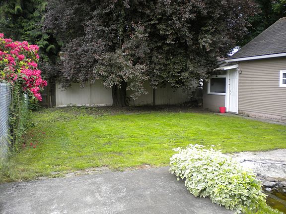 2nd image of 3115 Yeoman Ave
