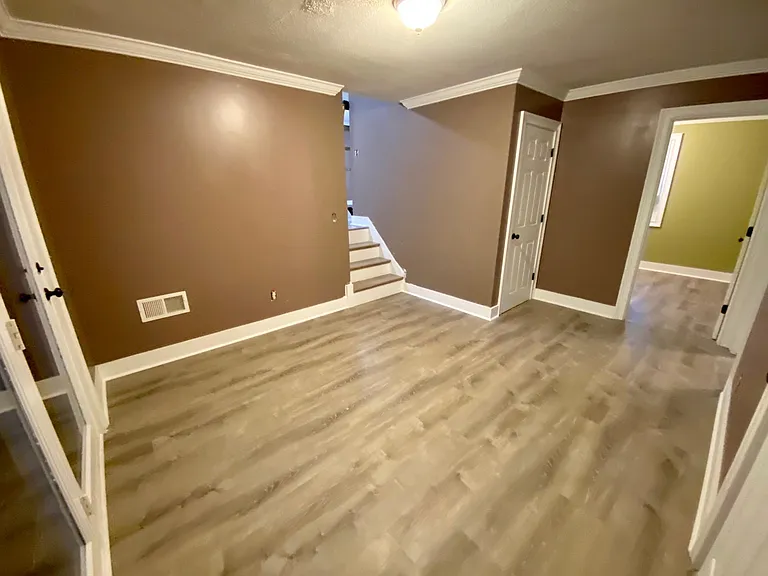 105 Mamie Ct — Photo 21