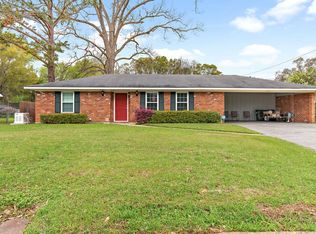 310 NE Lindberg Ave, Natchez, MS 39120