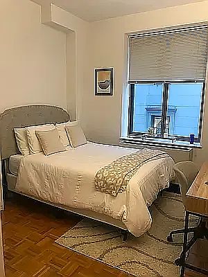 3rd image of 90 William St Unit 18CE