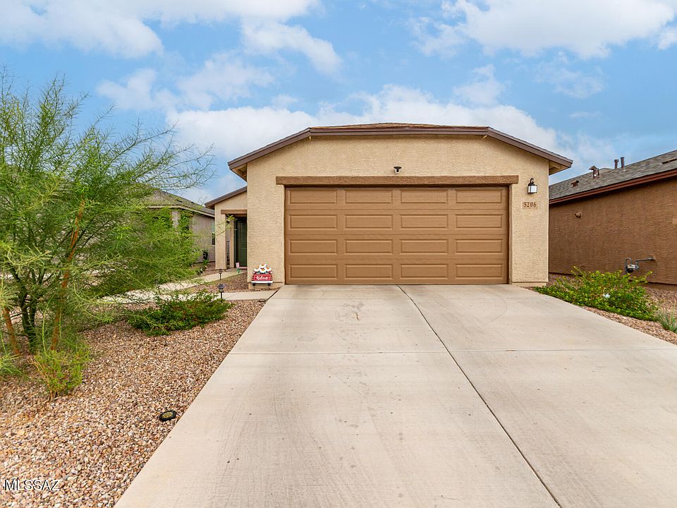 1st image of 5206 E Carambola Ct