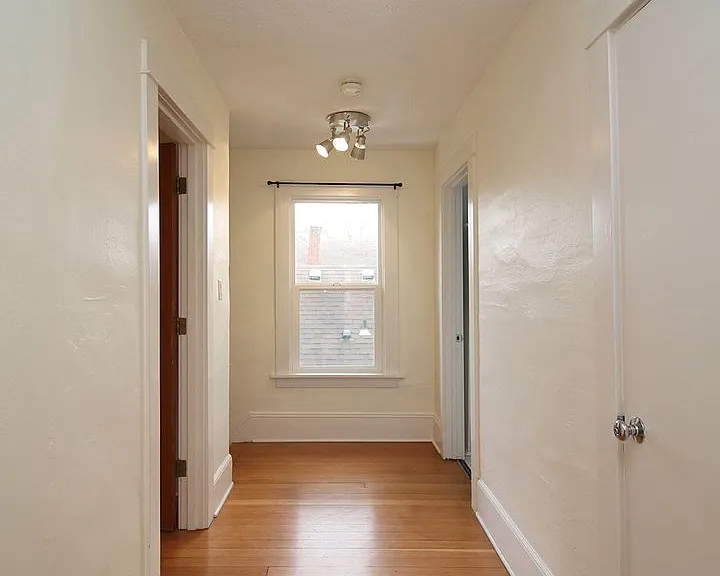 66 NE Skidmore St — Photo 23