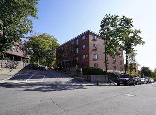 95 Sutherland Rd APT 3A, Brighton, MA 02135