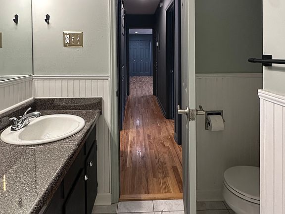5th image of 718 E Maple Ave E #K