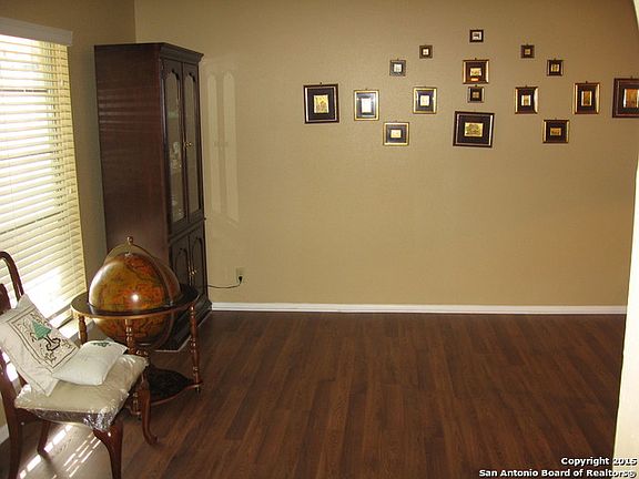 5th image of 10530 Milldale St