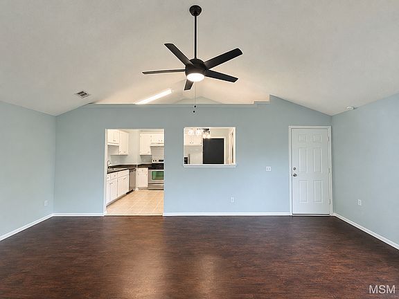 4th image of 19 Parish Way
