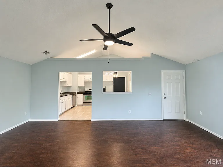 19 Parish Way — Photo 4