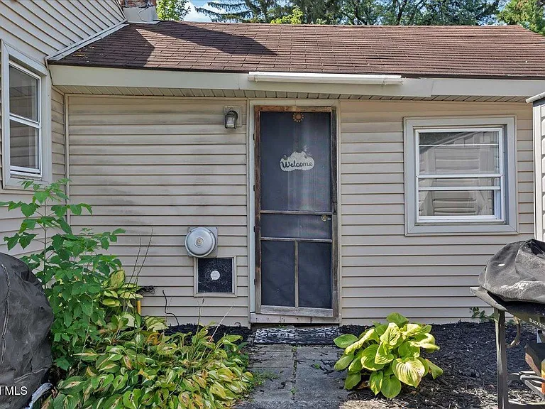 68 Marvin St — Photo 27