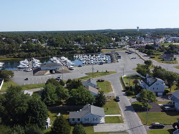 5th image of 41 Bourne Neck Drive