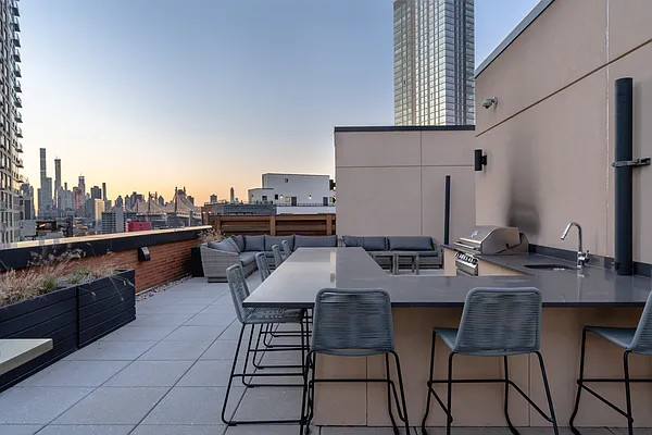 Rented by Compass | media 9