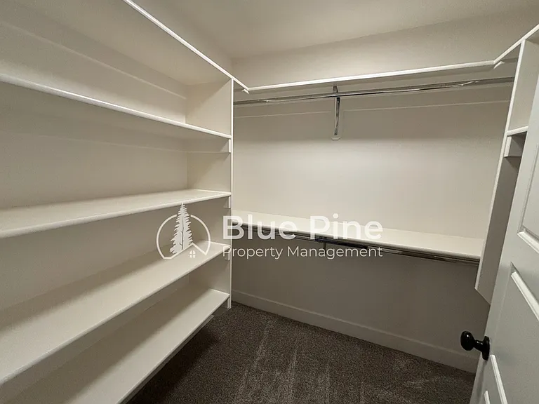 6389 Maggie Dr — Photo 46