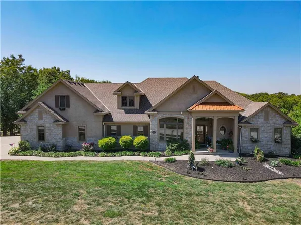 12302 Marie Dr, Kearney, MO 64060