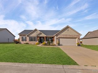 5539 Willow Crossing St, Smithton, IL 62285