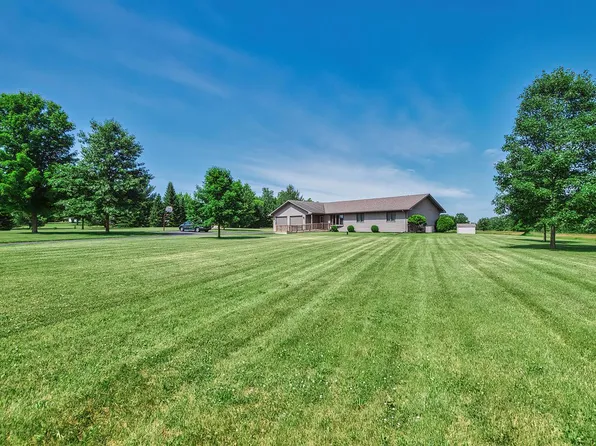N1751 North Daisy DRIVE, Genoa City, WI 53128