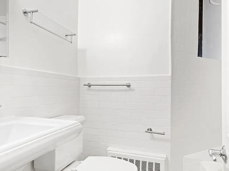 420 E 66th St #3B — Photo 6