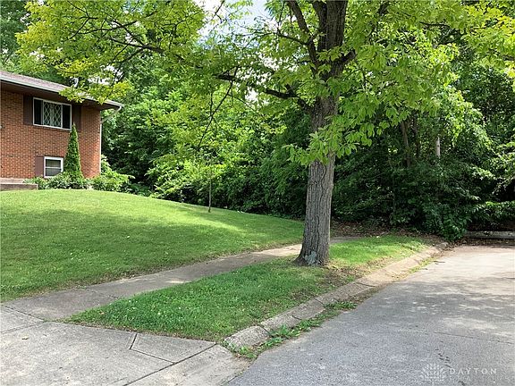 2nd image of 413 Majestic Dr