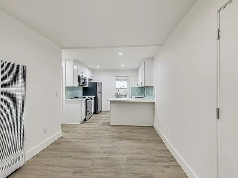 2537 Ellsworth St #C — Photo 2