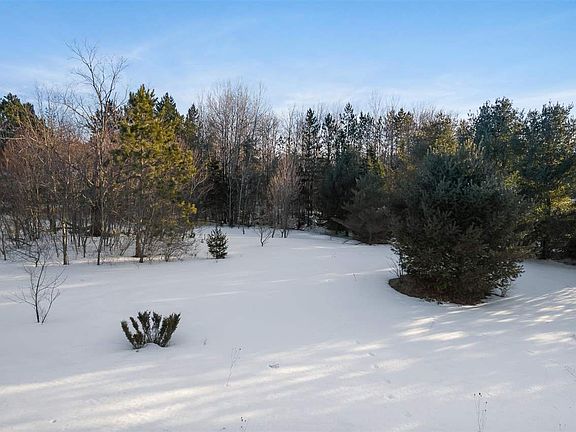 5th image of 165 Pleasant Valley Dr