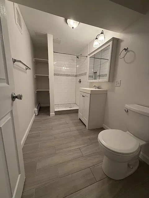 4 bed, $6,500 — Photo 3