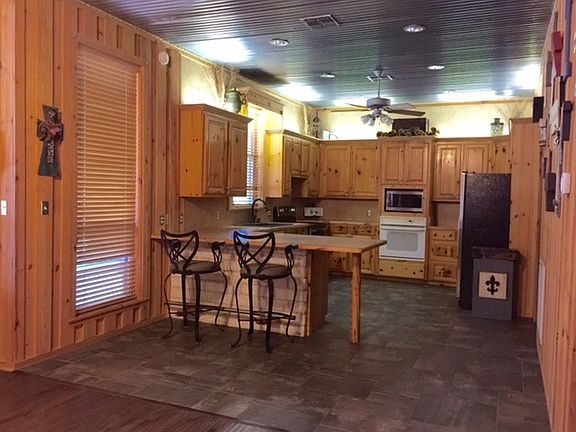 kitchen
						:
						includes two stoves