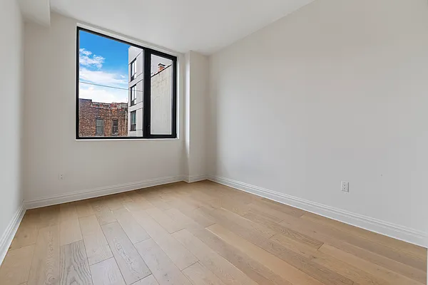 Rented by REAL New York | media 12