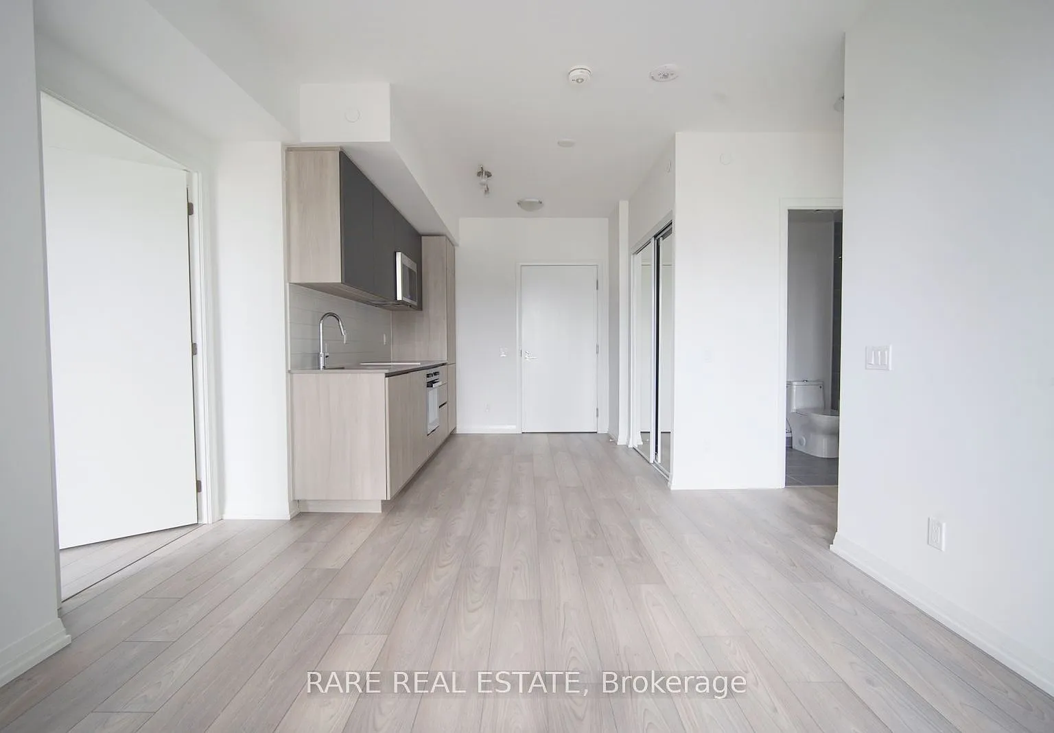 2 bed, $3,200 — Photo 4