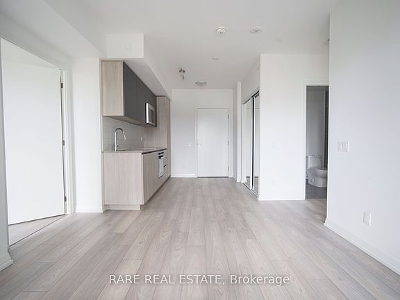 4th image of 400 King St W #2217