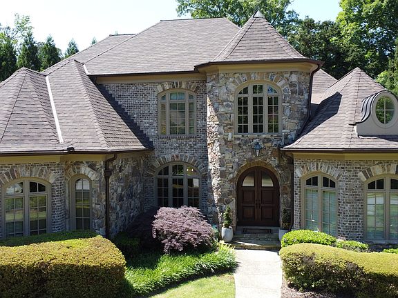 2nd image of 841 Camden Park Ct NE