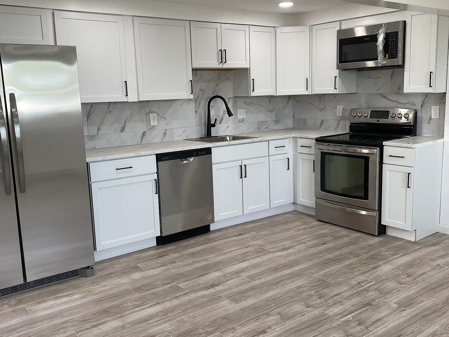 2 bed, 750 sqft, $1,250 — Photo 2