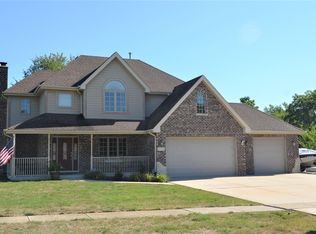 21501 S Wooded Cove Dr, Elwood, IL 60421