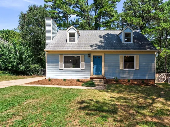 2412 Cavalier St, Raleigh, NC 27603