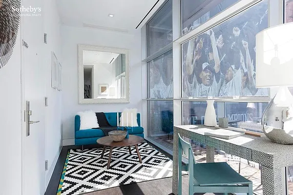 Rented by Sotheby's International Realty | media 11