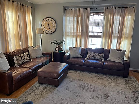 5th image of 26736 Chatham Ln #B217