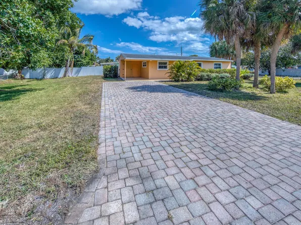 3578 Coconut Road, Palm Springs, FL 33461
